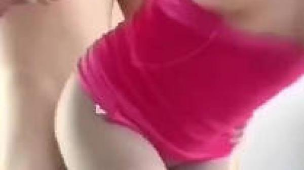 刚下班回家的主播姐姐就被拉到墙边